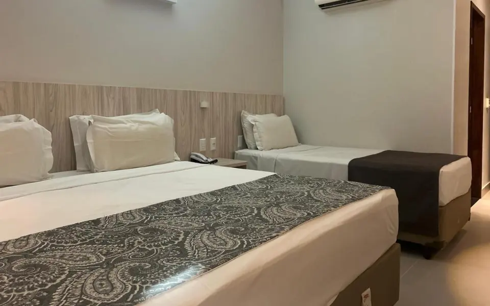 Foto 2 de Alphapark hotel