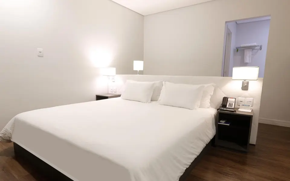 Foto 2 de Fratele Business Hotel