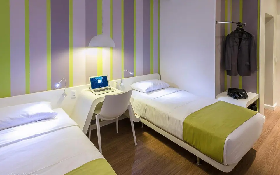 Foto 4 de Dmax Hotel