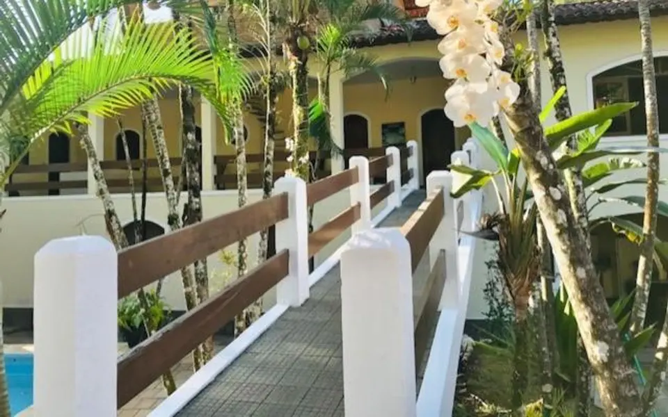 Foto de IlhaBeach Suítes e Chalés - 2bee Eletromobilidade