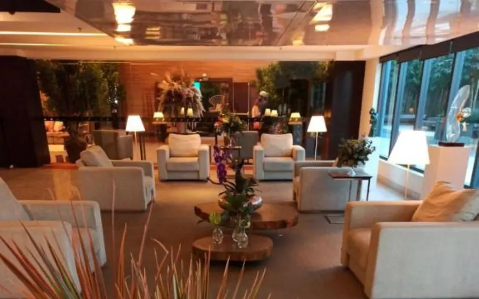Foto 2 de Hotel Blue Tree